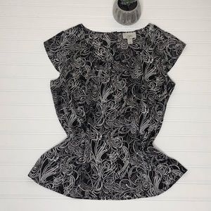 Loft cap sleeve top 10 🍀